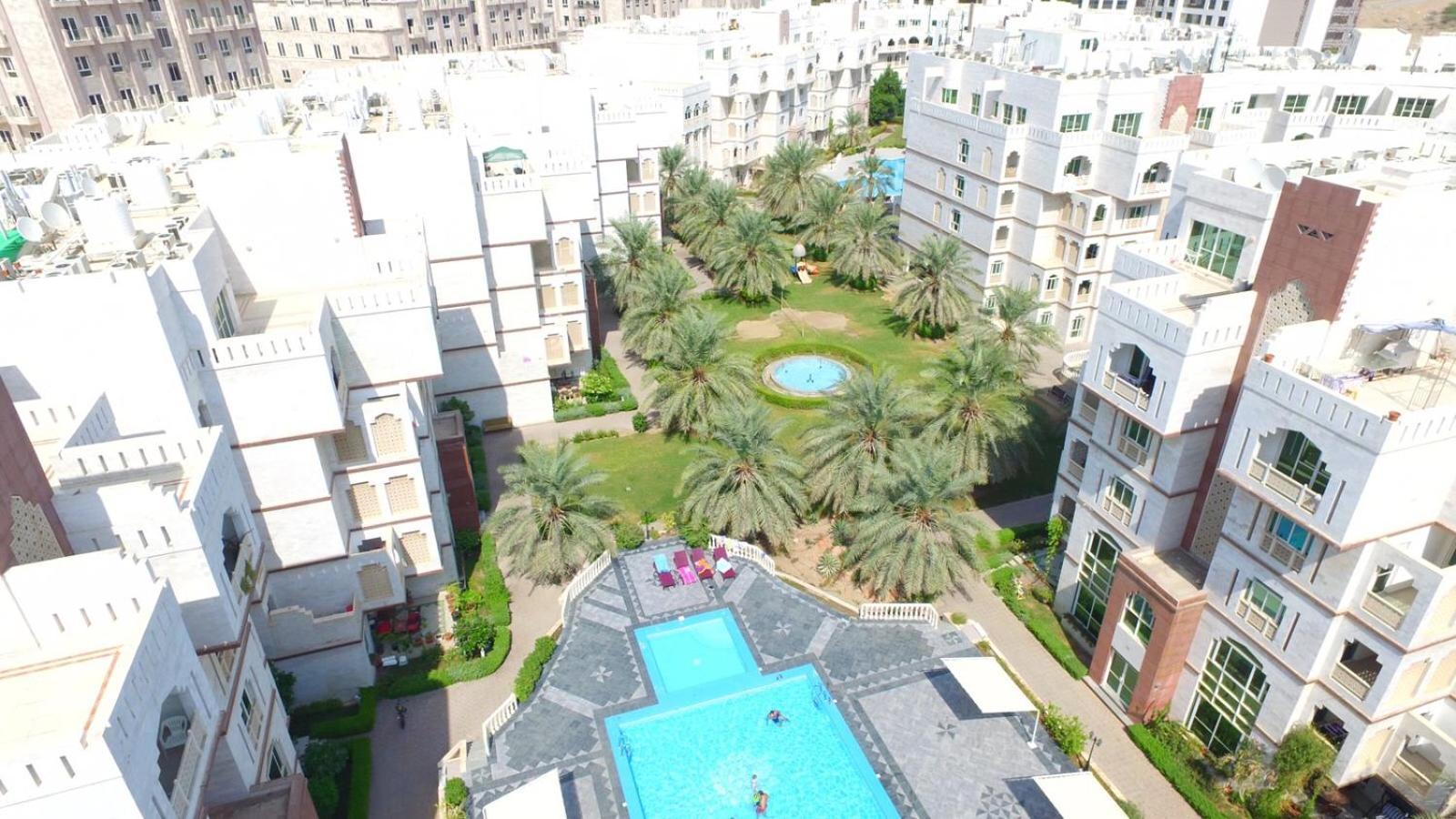 Oasis Residences Aparthotel 4*